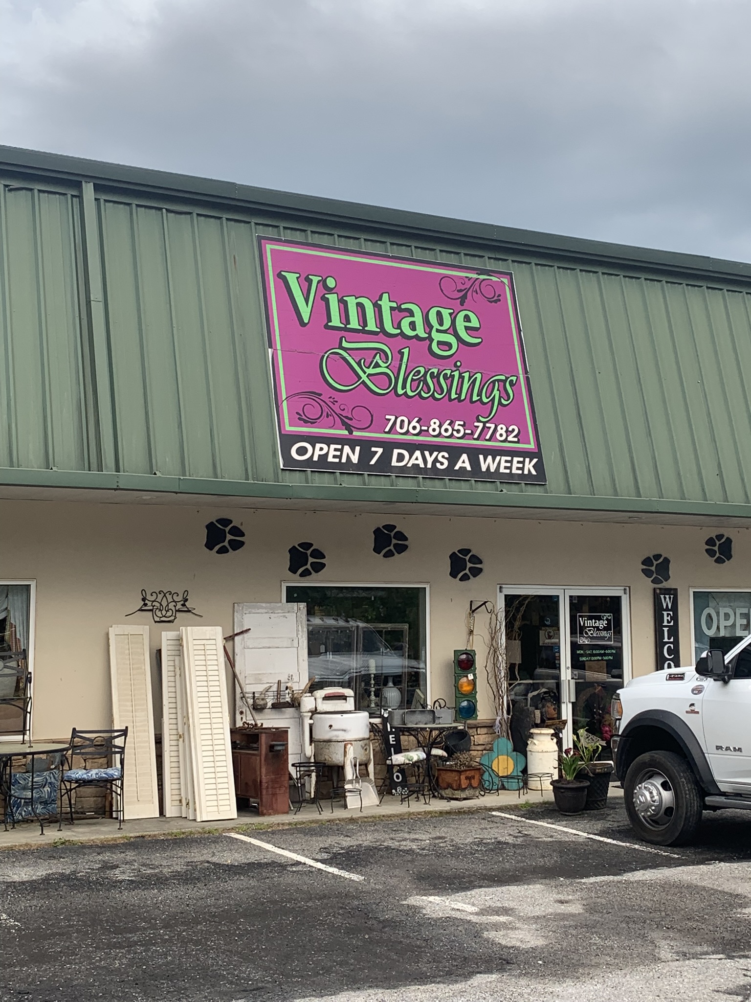 Vintage Blessings Antiques Mall, Cleveland, Georgia