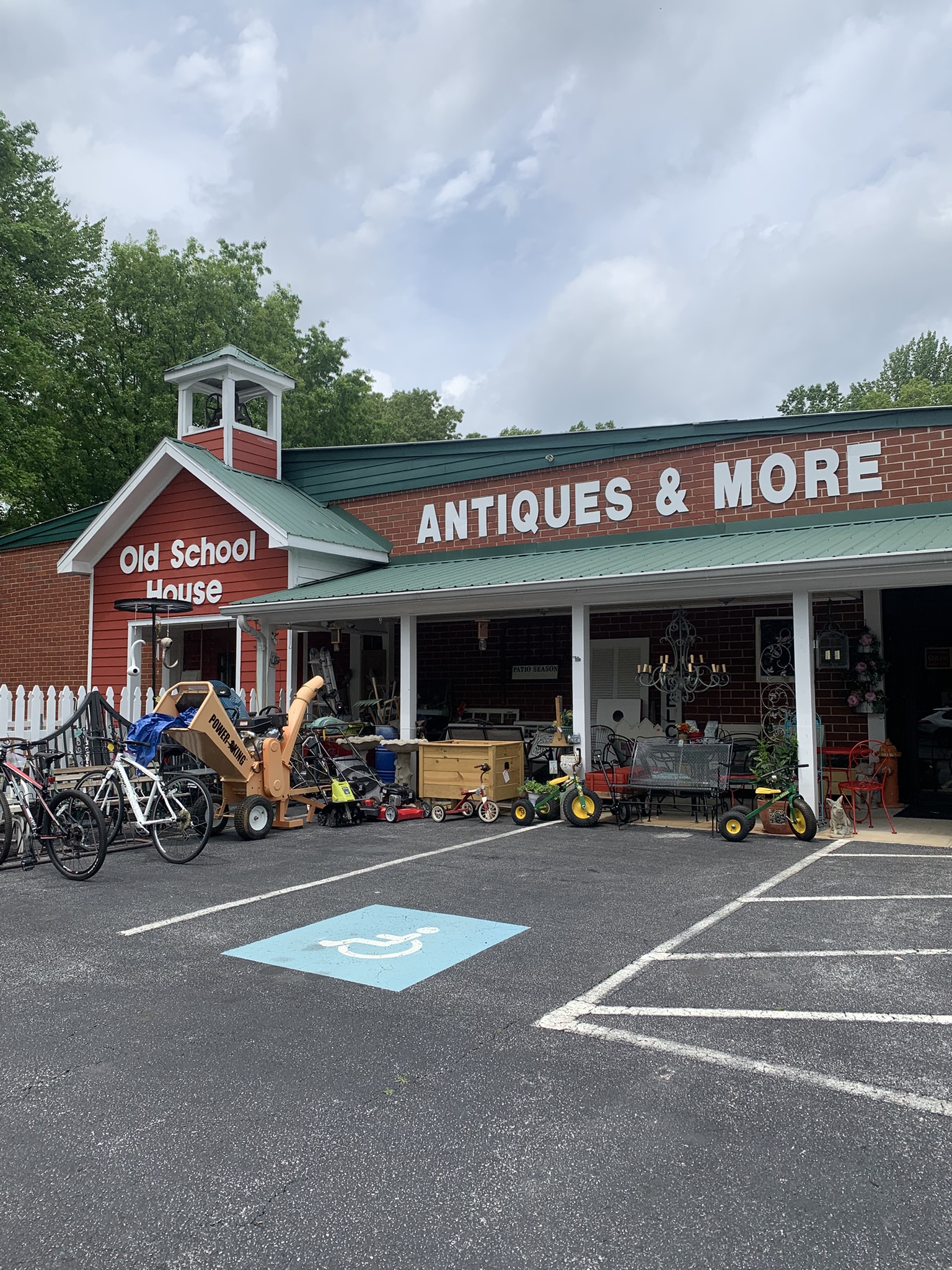 Old School House Mall Antiques